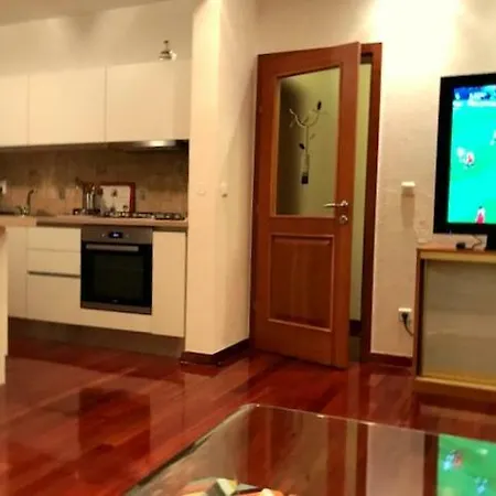 Adriana Apartament *