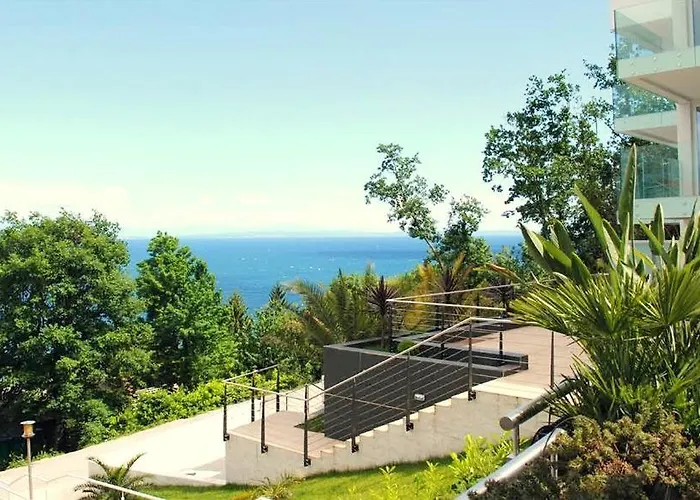 Adriana アパート *