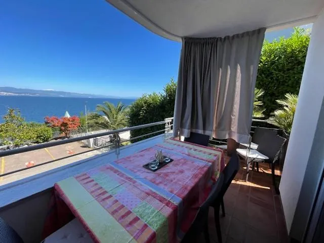 Apartament Adriana *